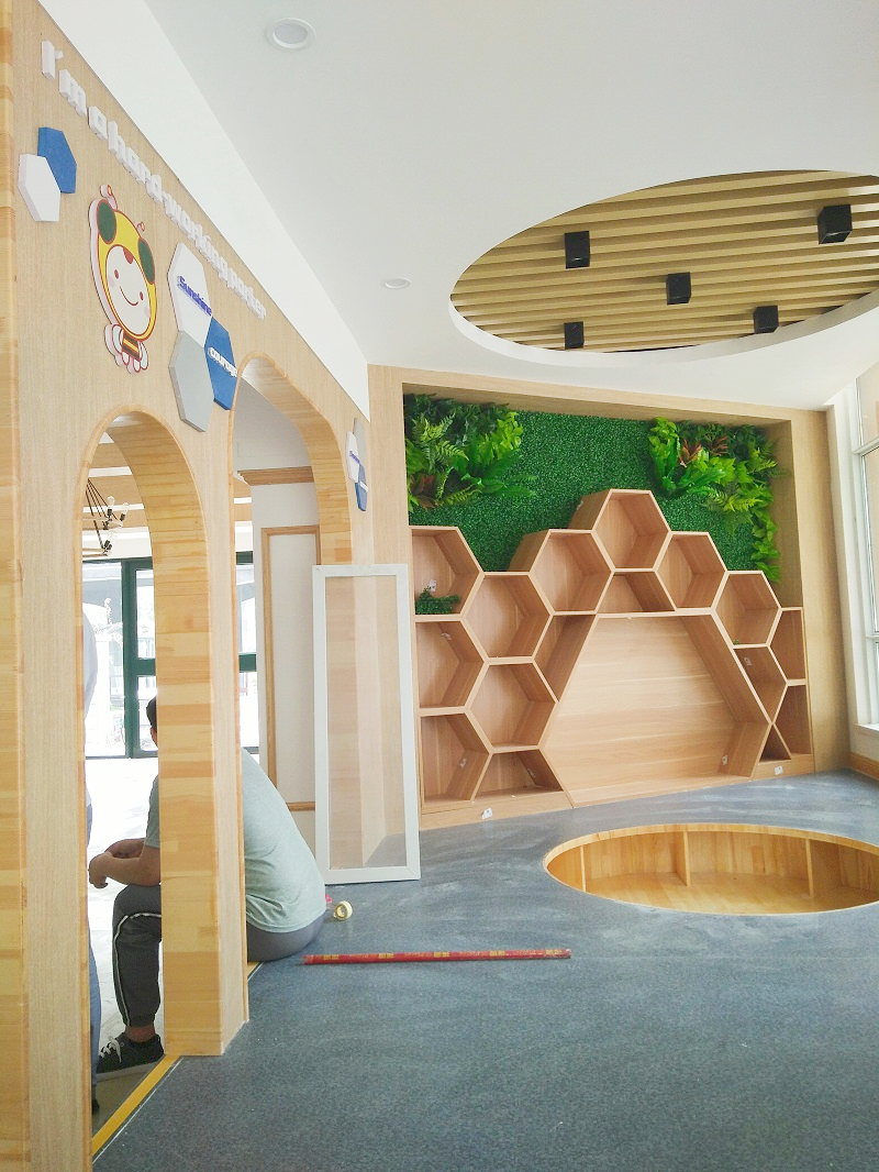 幼兒園讀書角區(qū)實(shí)景