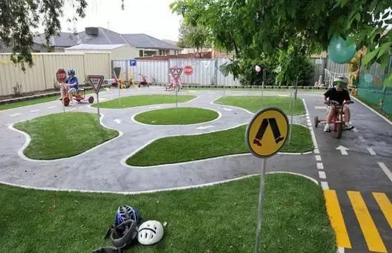 幼兒園戶(hù)外設(shè)計(jì)